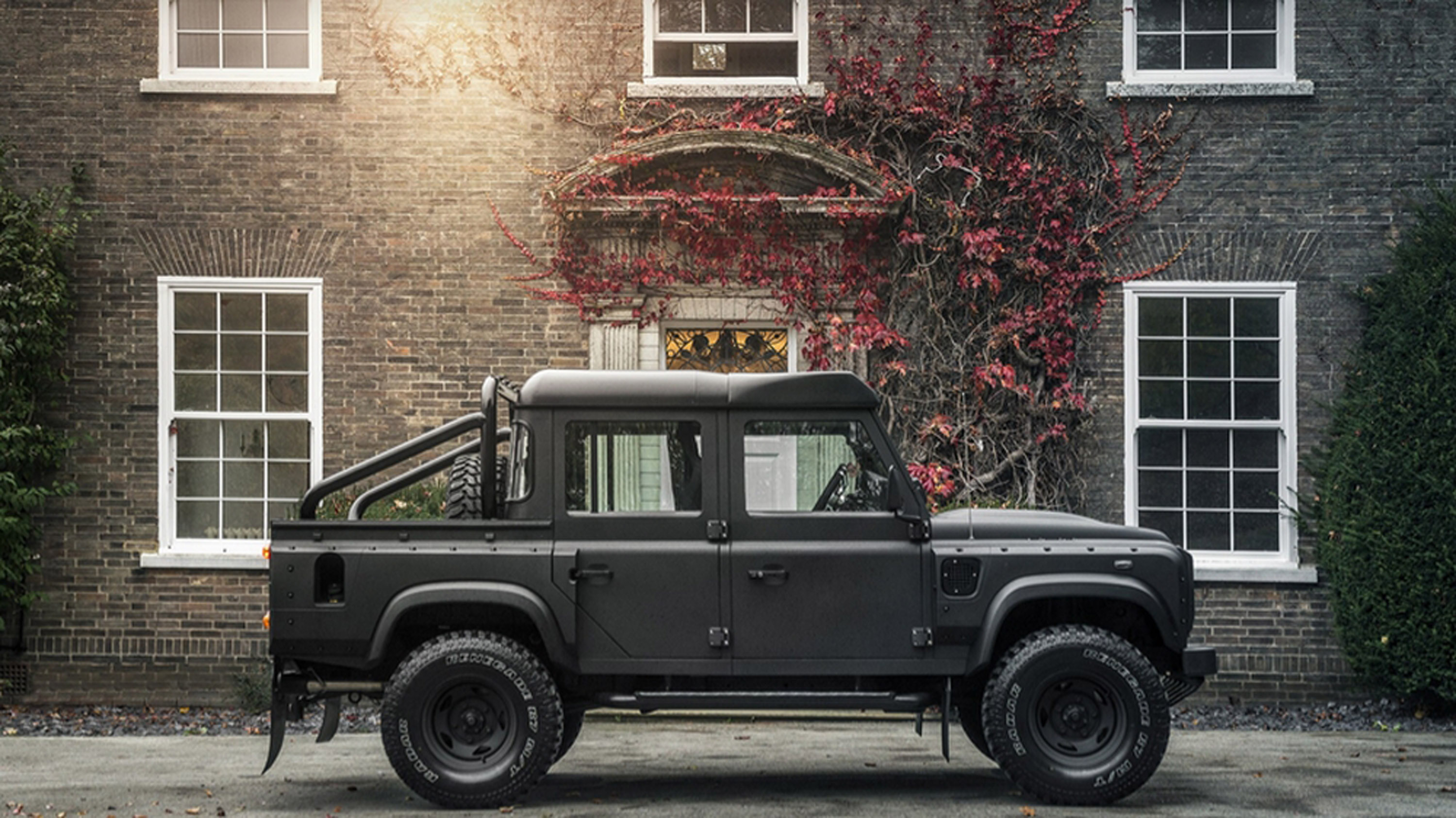 Land Rover Defender XS 110 Double Cab Pick Up Chelsea Wide Track