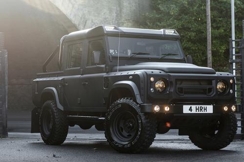 Land Rover Defender XS 110 Double Cab Pick Up Chelsea Wide Track (2019) - picture 1 of 6