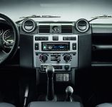 Land Rover Defender XS (2014) - picture 10 of 12