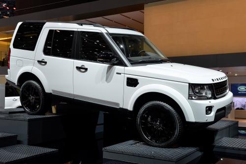 Land Rover Discovery Geneva (2014) - picture 1 of 2