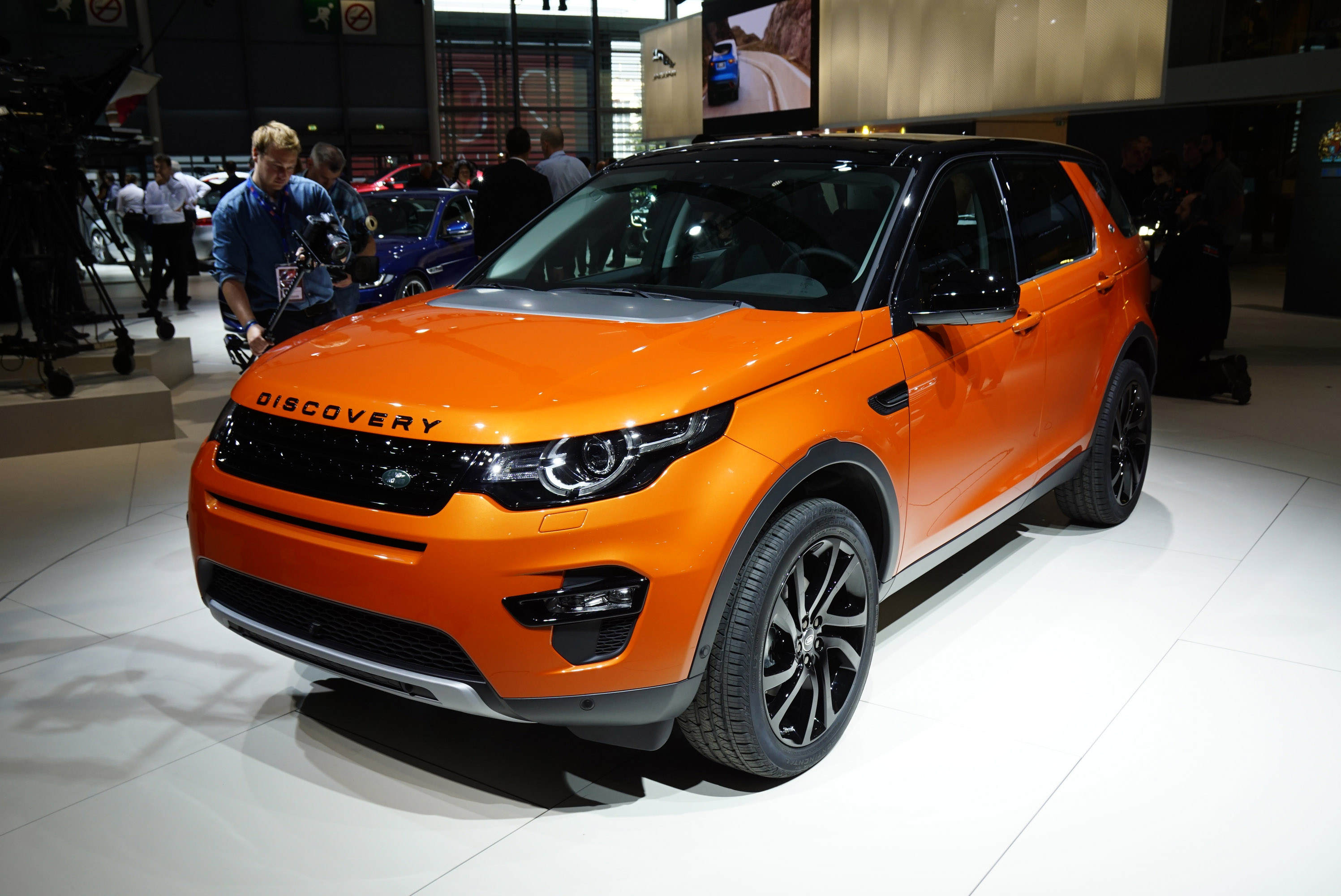 Land Rover Discovery Sport Paris