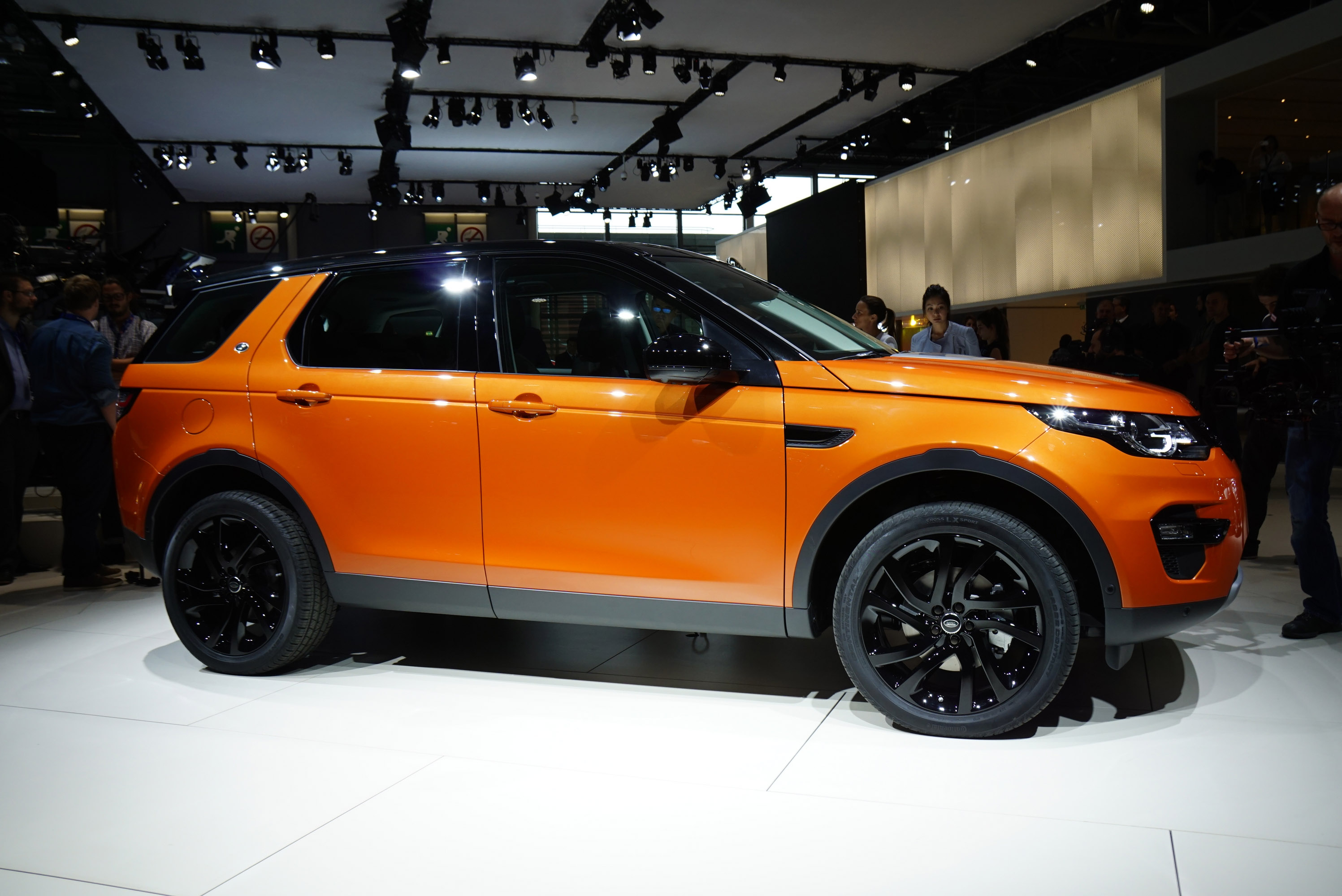 Land Rover Discovery Sport Paris