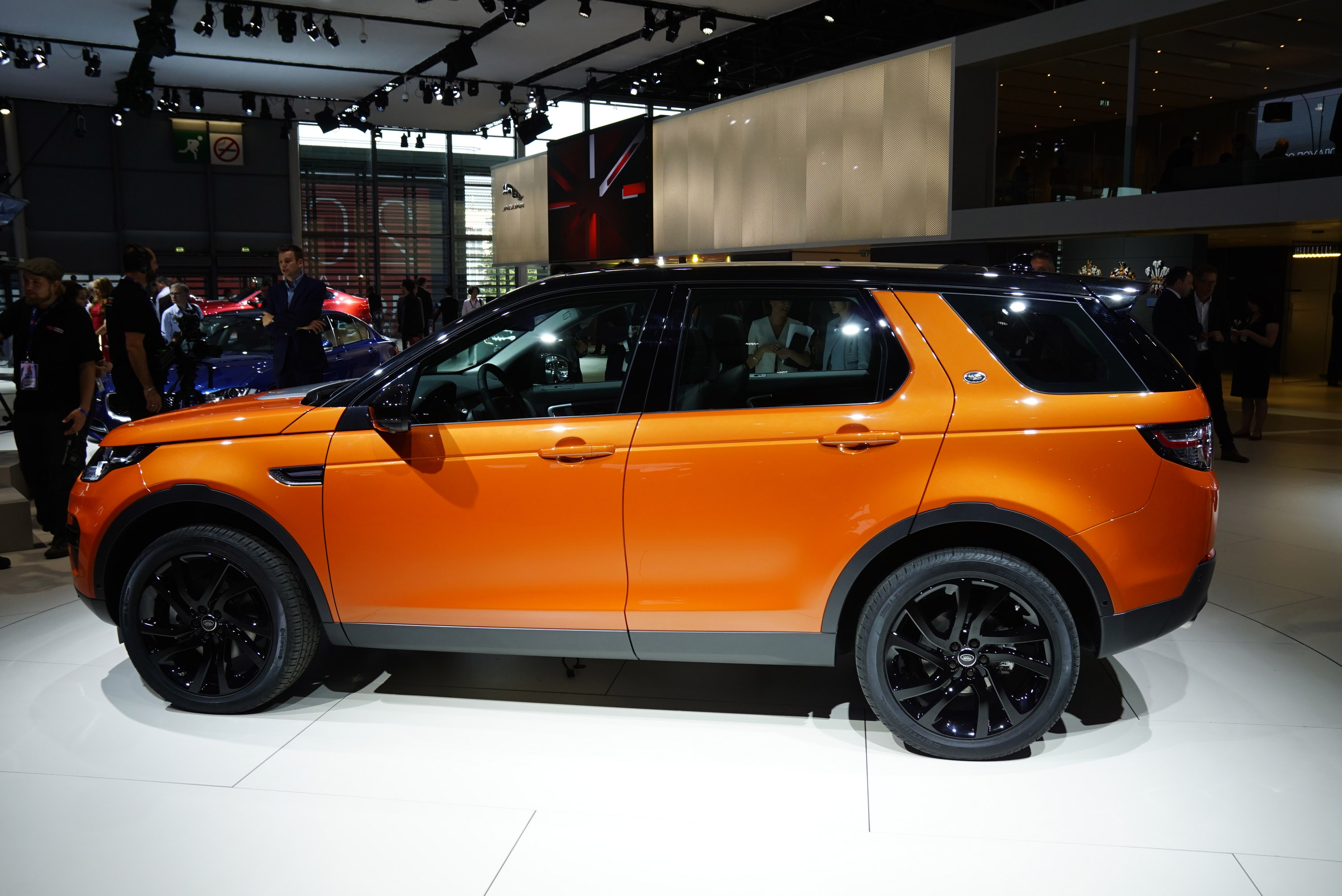 Land Rover Discovery Sport Paris