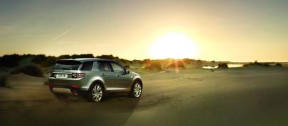 Land Rover Discovery Sport (2015) - picture 20 of 44