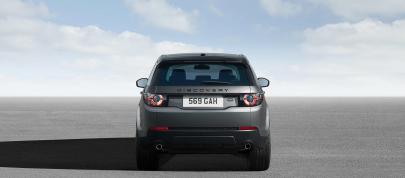Land Rover Discovery Sport (2015) - picture 28 of 44