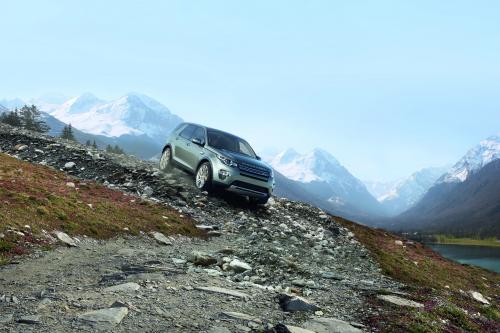 Land Rover Discovery Sport (2015) - picture 8 of 44