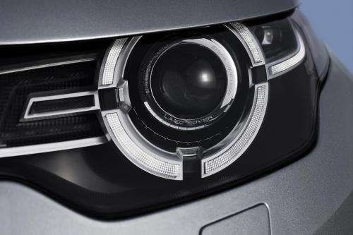 Land Rover Discovery Sport (2015) - picture 41 of 44