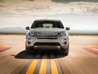Land Rover Discovery Sport (2015) - picture 1 of 44