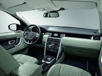 Land Rover Discovery Sport (2015) - picture 30 of 44
