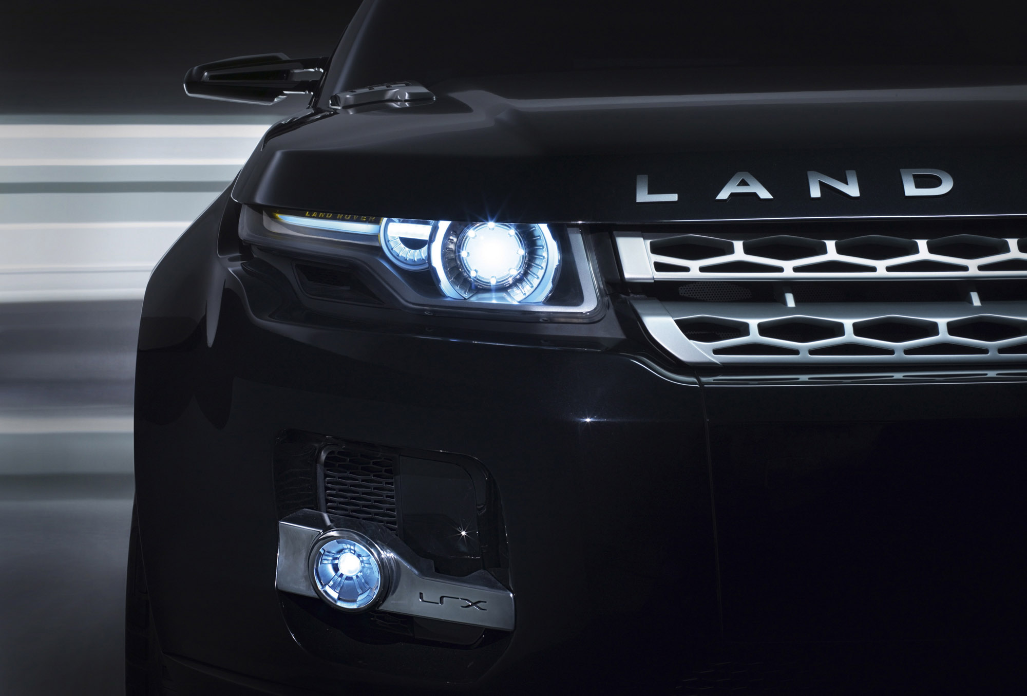 Land Rover LRX Concept