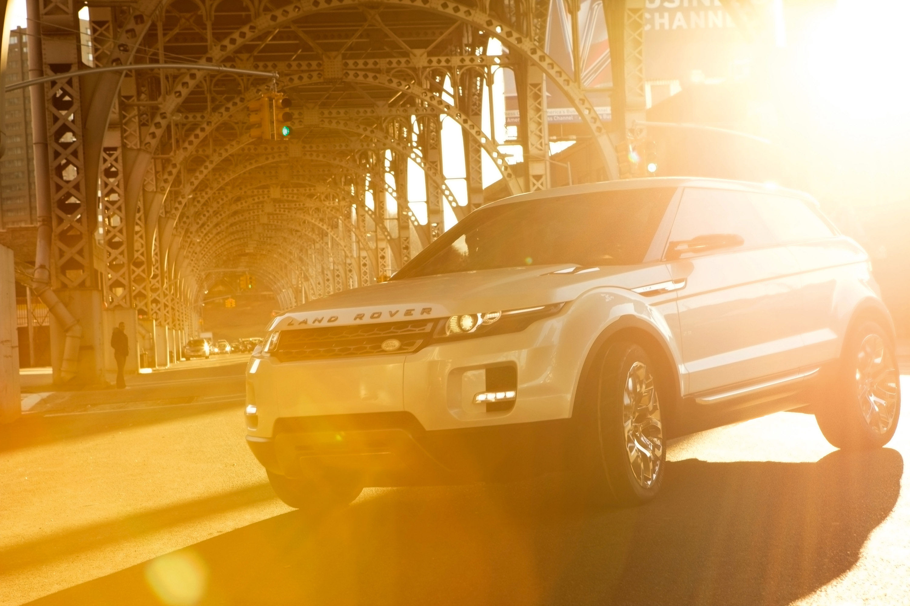 Land Rover LRX Concept