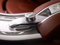 Land Rover LRX concept (2009)