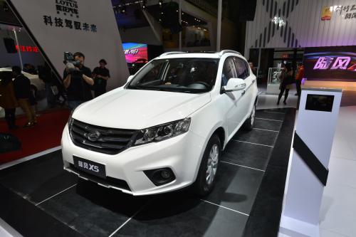 Landwind X5 Shanghai (2013) - picture 1 of 6