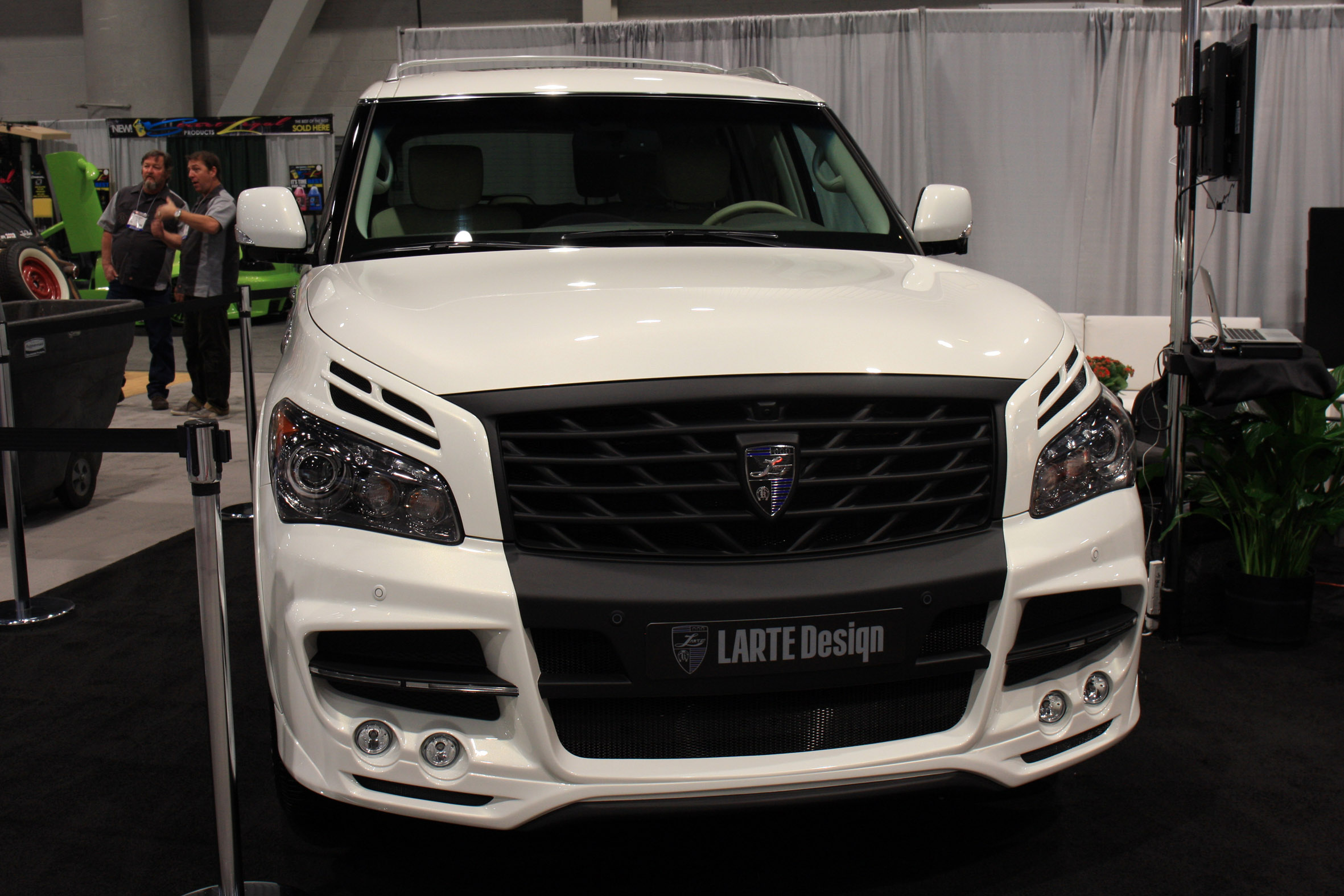 LARTE Design Infiniti QX80 at  Sema Show in Las Vegas