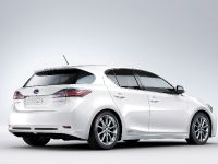 Lexus CT 200h (2011) - picture 5 of 22