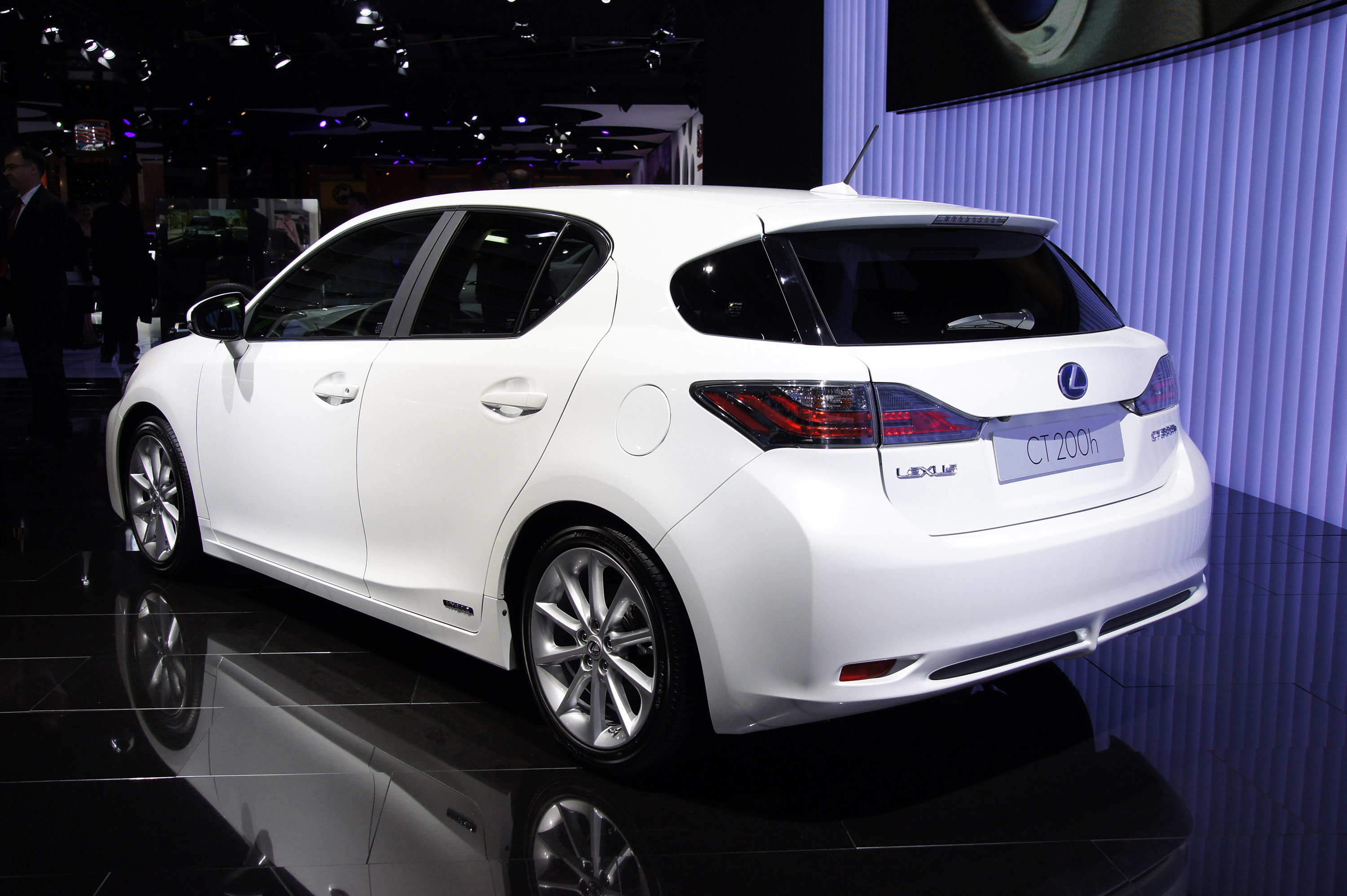 Lexus CT200h Paris