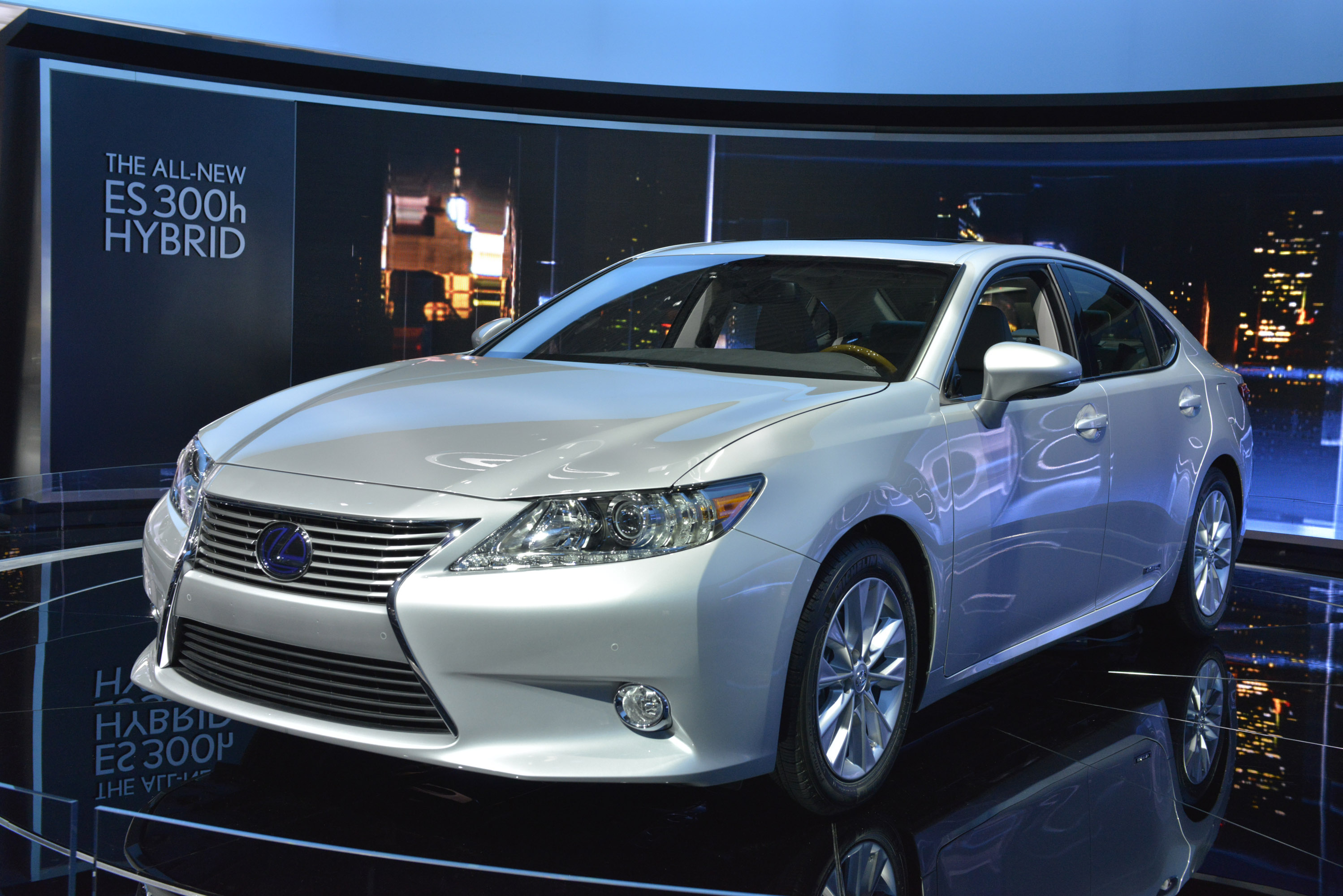 Lexus ES 300h Hybrid New York