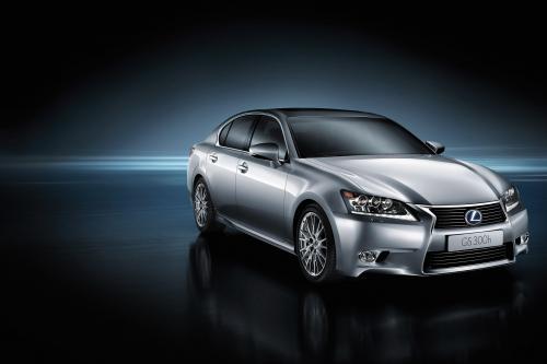 Lexus GS 300h (2013) - picture 1 of 3