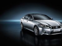 Lexus GS 300h (2013) - picture 1 of 3