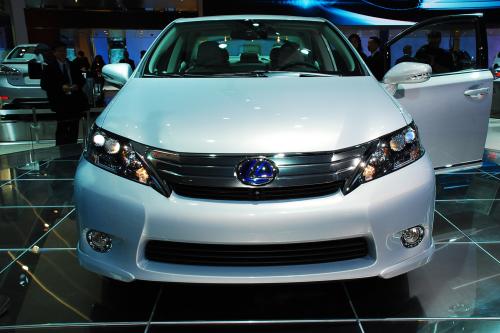 Lexus HS 250h Hybrid Detroit (2009) - picture 1 of 13