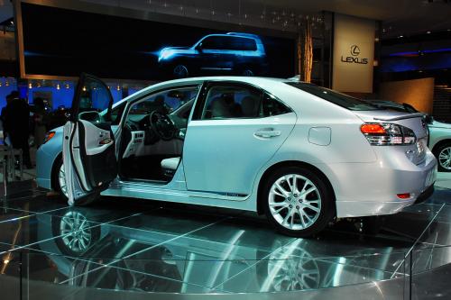 Lexus HS 250h Hybrid Detroit (2009) - picture 9 of 13