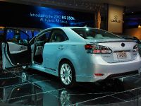 Lexus HS 250h Hybrid Detroit (2009) - picture 11 of 13