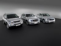 Lexus hybrid family (2008) - picture 2 of 3