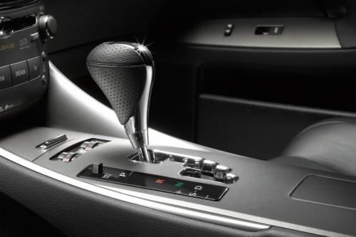 Lexus IS F-Sport package (2009) - picture 9 of 9