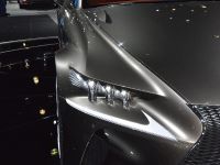 Lexus LF-CC Los Angeles (2012) - picture 10 of 17