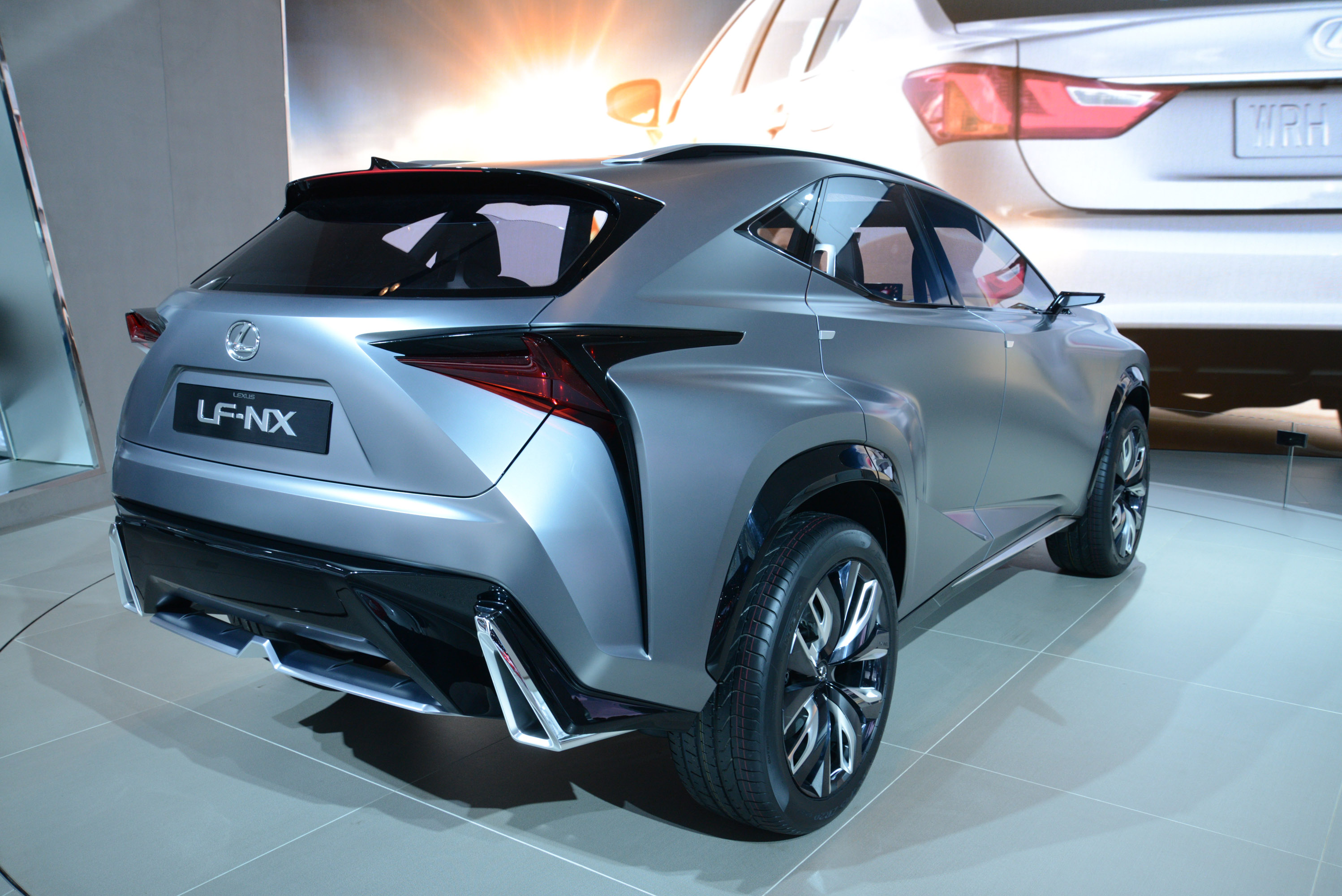 Lexus LF-NX Detroit