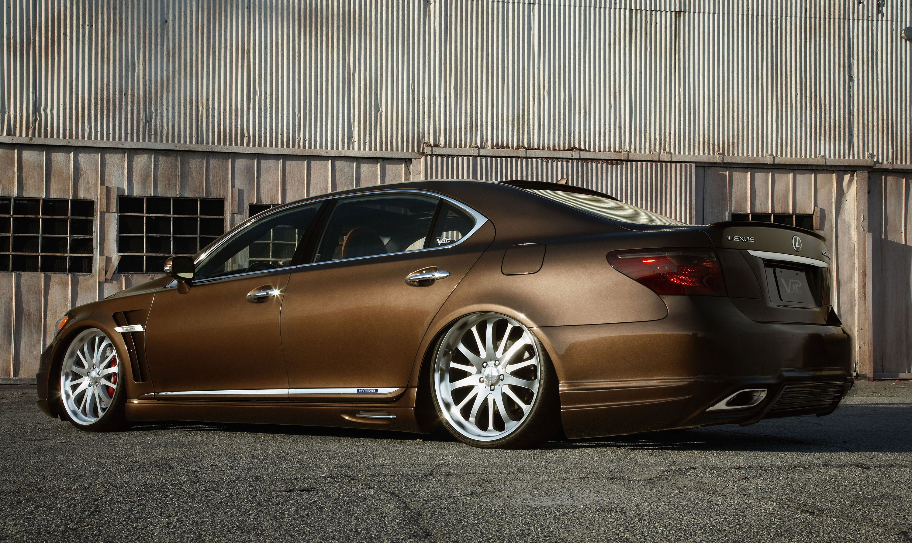 Lexus LS 600h L VIP Auto Salon