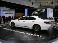 Lexus LS 600h Paris (2012) - picture 2 of 2