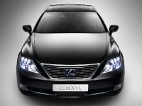 Lexus LS 600h (2008) - picture 4 of 7