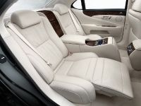 Lexus LS 600h (2008) - picture 6 of 7