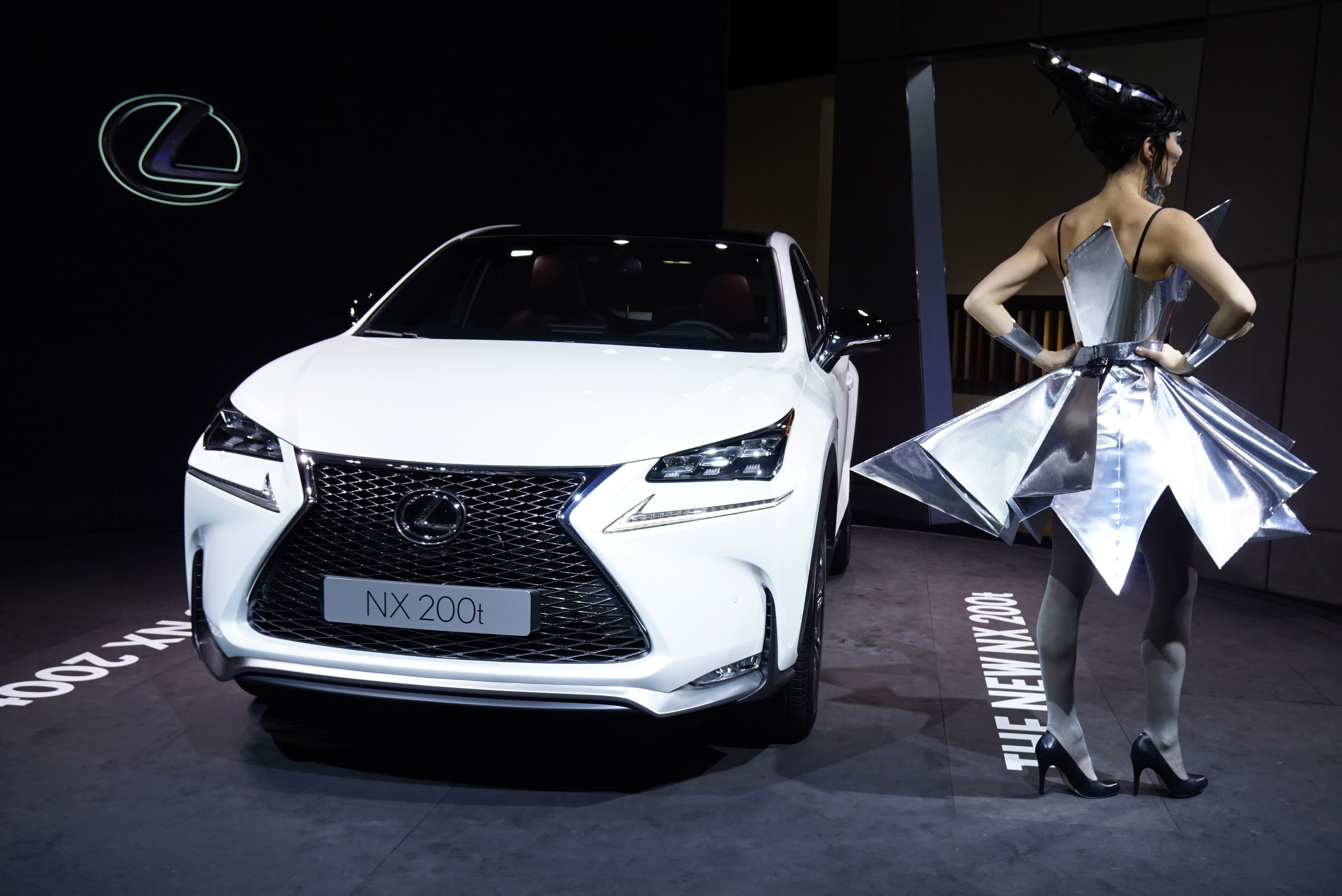 Lexus NX 200t Paris