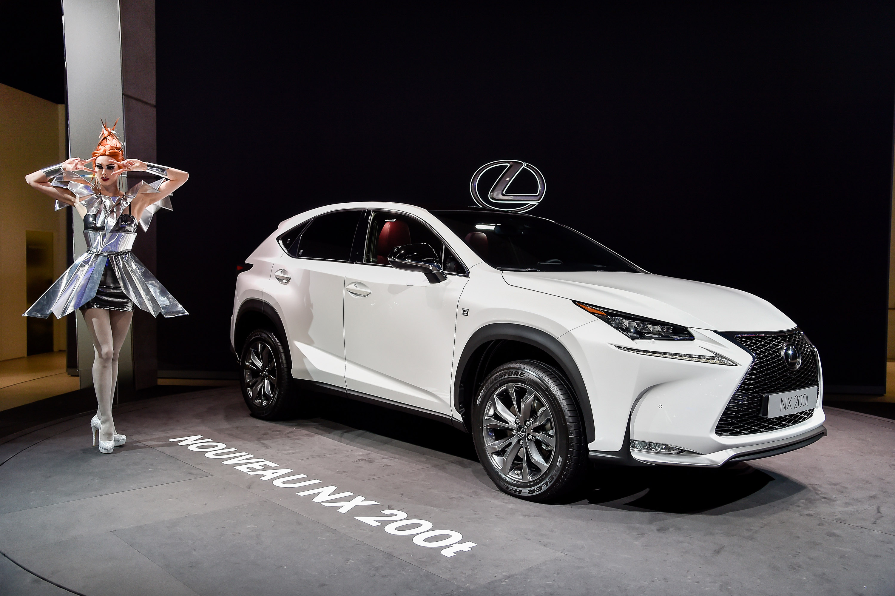 Lexus NX 200t Paris