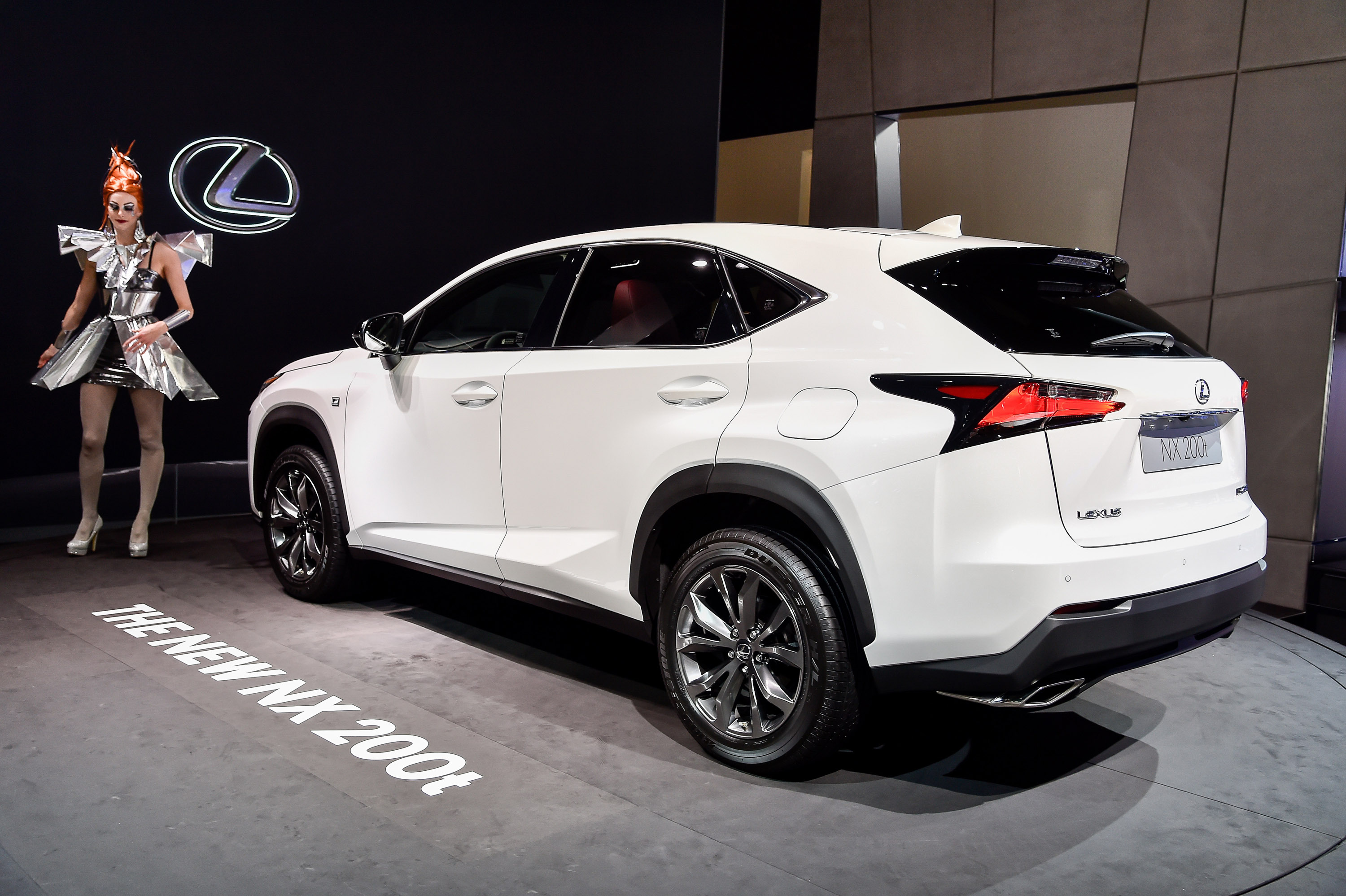 Lexus NX 200t Paris