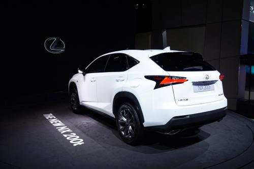 Lexus NX 200t Paris (2014) - picture 8 of 9