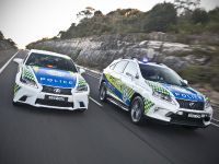 Lexus Police Hi-Vis Hybrids (2014) - picture 1 of 5