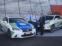 Lexus Police Hi-Vis Hybrids (2014) - picture 2 of 5