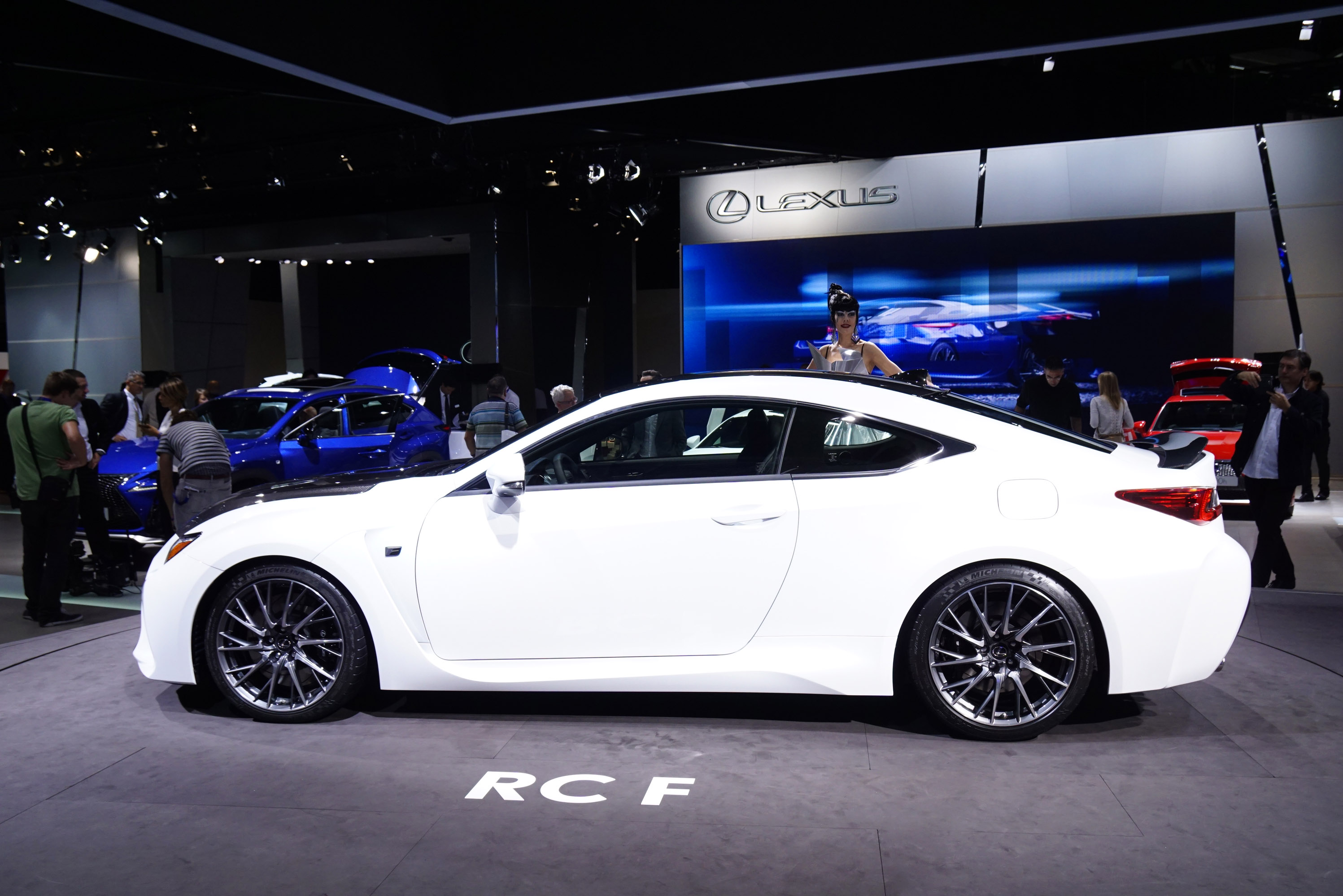 Lexus RC F Paris