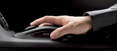 Lexus RX 450h (2010) - picture 12 of 13