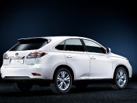 Lexus RX 450h (2010) - picture 3 of 13