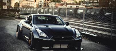 Liberty Walk Nissan GTR (2014) - picture 4 of 25