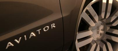 Lincoln Aviator Concept (2004) - picture 12 of 24
