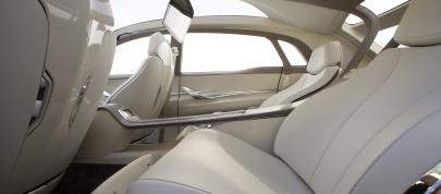 Lincoln MK 9 Concept (2001) - picture 47 of 77