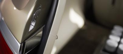 Lincoln MK 9 Concept (2001) - picture 68 of 77