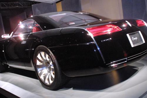 Lincoln MK 9 Concept (2001) - picture 24 of 77