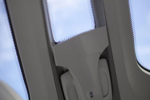 Lincoln MK 9 Concept (2001) - picture 41 of 77