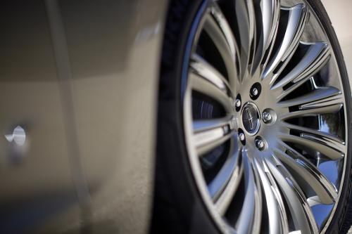 Lincoln MK 9 Concept (2001) - picture 57 of 77